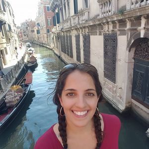 Meet your Posher, Eliana